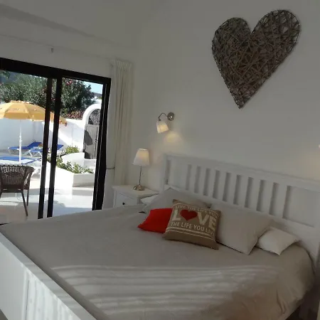 Villa Sol Y Luna - Heated Pool - Bbq - Car Not Essential