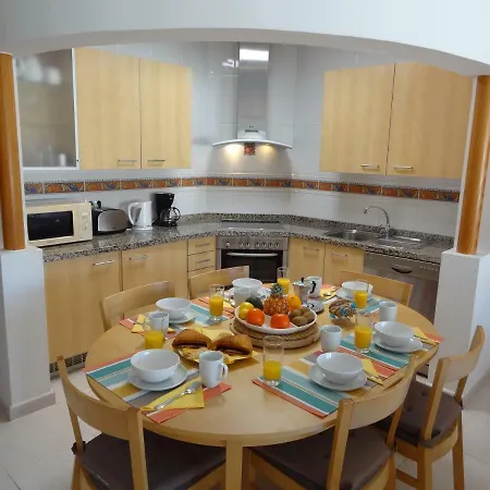 Villa Sol Y Luna - Heated Pool - Bbq - Car Not Essential